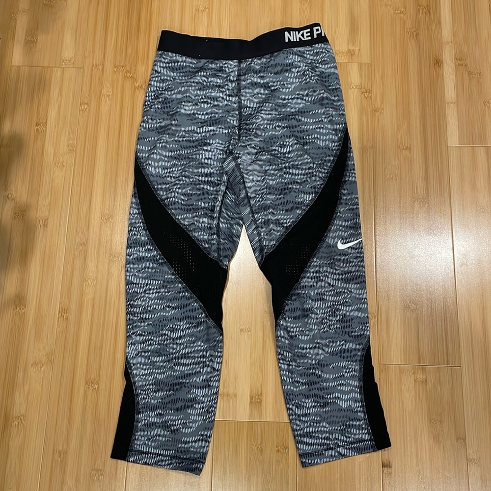 Nike pro training leggings